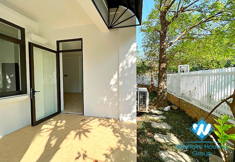 A spacious corner house for rent in Ciputra T Block